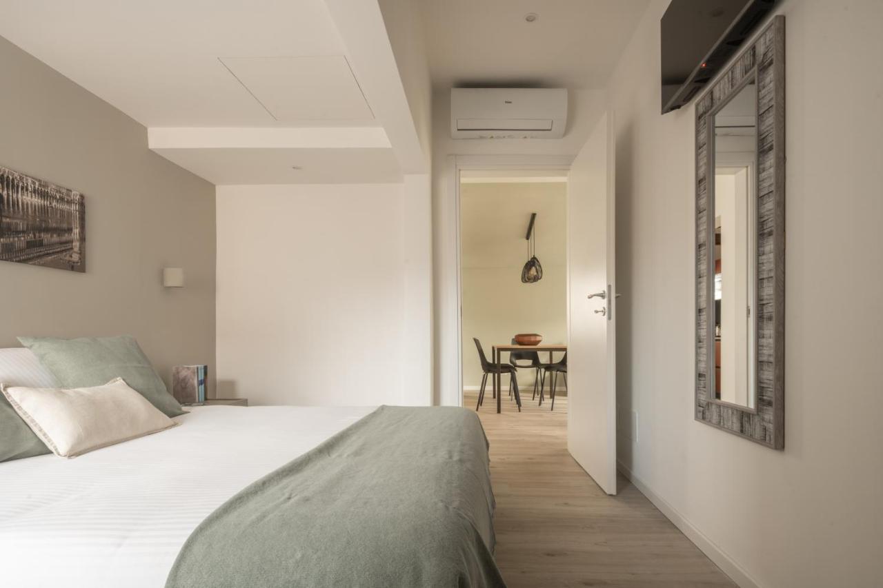 Sant'Aponal Cozy Apartment With Balcony R&R Venecia Exterior foto